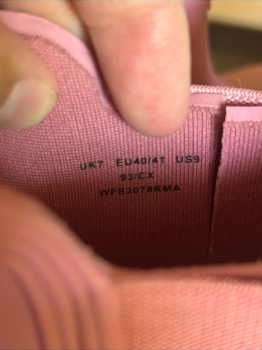 NWOT Hunter Women's PLAY pink  Chelsea low top rain boots size 9